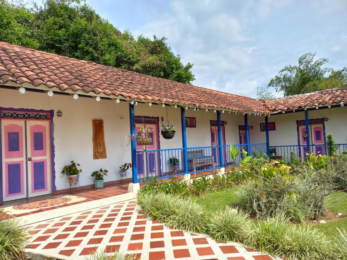 Finca Hotel Villa Del Sol Pueblo Tapao Luaran gambar