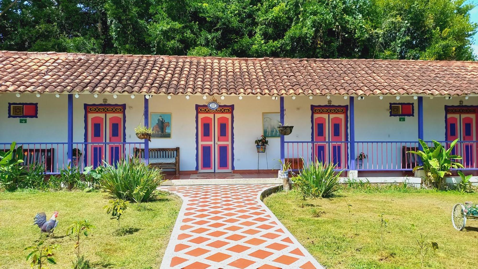 Finca Hotel Villa Del Sol Pueblo Tapao Luaran gambar